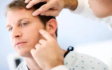  مواردی که پوست را در برابر نور خورشید آسیب پذیرتر می‌کند