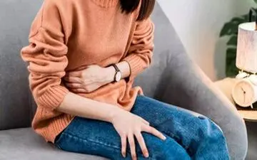 چرا دل درد می گیرم؟