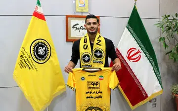 گلر جوان سپاهان نیمکت نشین می‌شود؟