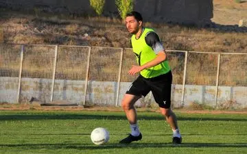 حقیقی پا به توپ شد