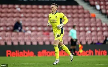 گلر یونایتد مصدوم شد