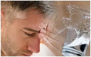 اگر این نشانه‌ها را دارید بدنتان کم آب است/راه تشخیص کم‌آبی بدن در ۵ ثانیه 