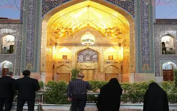 زائران اجازه تشرف به حرم منور رضوی را یافتند