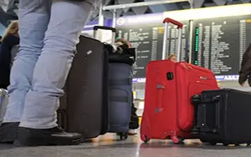 دعوای هنرمندان در فرودگاه