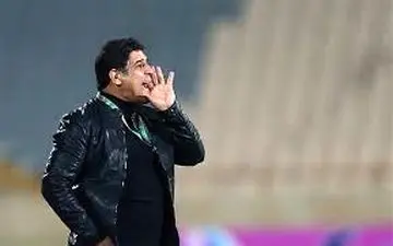 مهاجری: اگر استقلال ۱۰ نفره می شد، بازی تغییر می کرد!