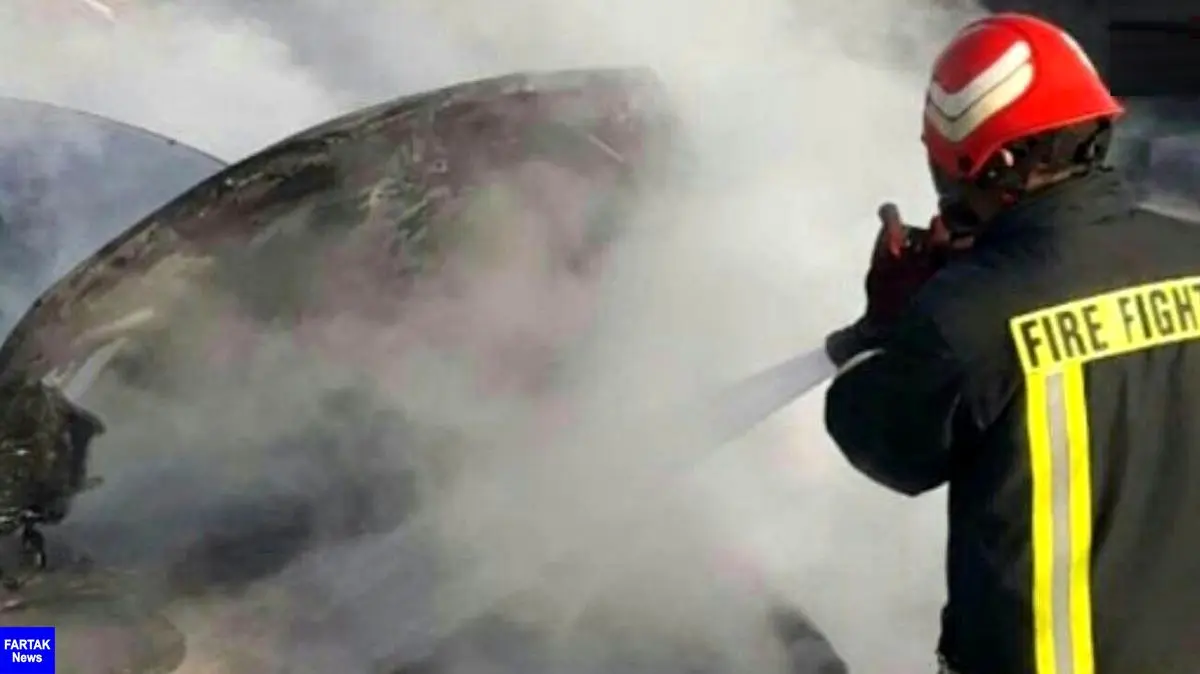 مهار آتش سوزی خودرو پژو ۴۰۵ در تالش 