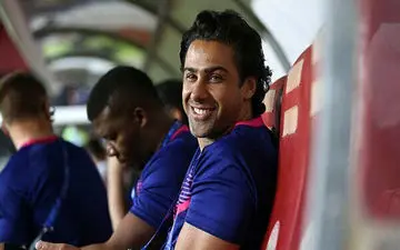 سورپرایز بزرگ؛ تیام در آغوش فرهاد مجیدی! +عکس