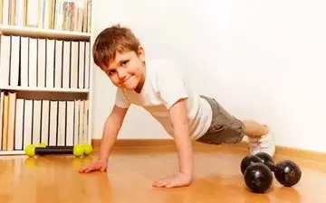 دیدگاه حکمای طب ایرانی درباره ورزش کردن در کودکی و نوجوانی