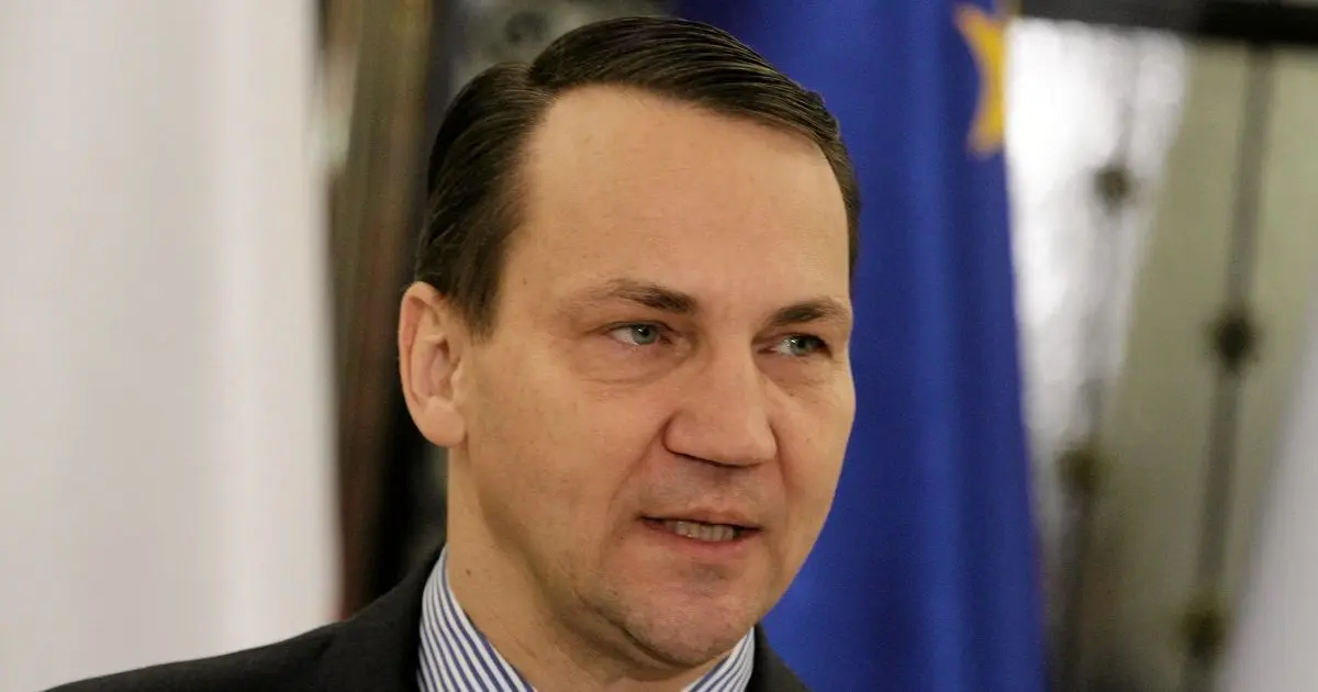 هشدار وزیر خارجه لهستان: ما هدف بعدی پوتین هستیم/ ترجیح می‌دهیم علف بخوریم تا مستعمره روسیه شویم!