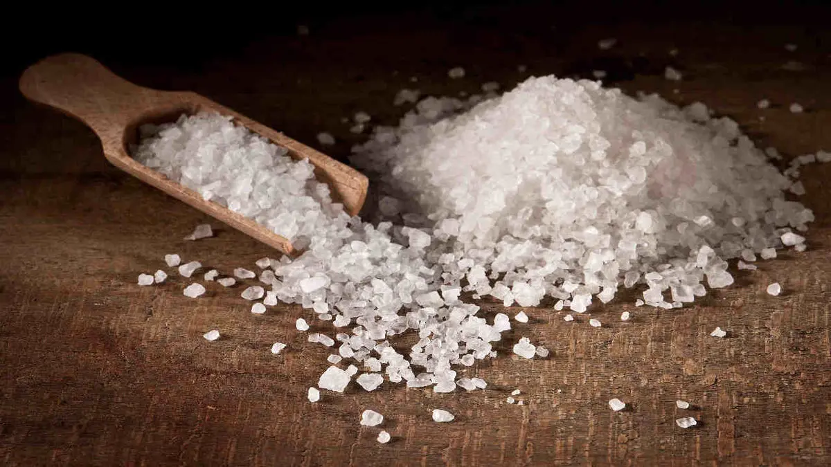 نمک، چاشنی سفره‌ها: راهنمای انتخاب سالم‌ترین نوع