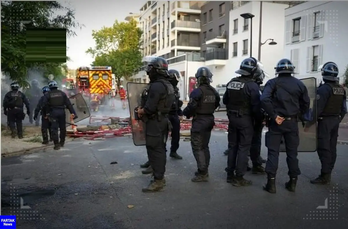 حمله پلیس فرانسه به‌معترضان به‌قتل یک نوجوان باگاز اشک‌آور