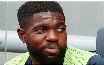 اشک‌های اومتیتی پس از جلب رضایت لاپورتا برای ماندن در بارسلونا 