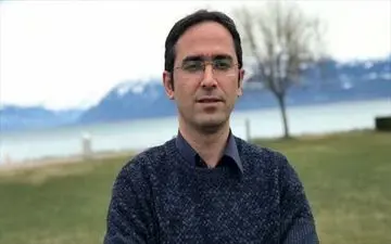 اتفاقی عجیب در نشست خبری خطیر؛ حضور نیروی انتظامی