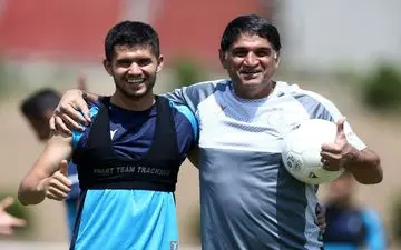 عزیزبک آمانوف در لیست خروجی استقلال نیست