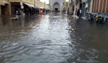 بازار وکیل شیراز زیر آب رفت