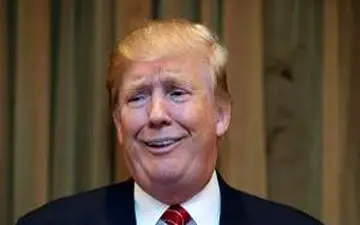 شوخی ترامپ در یک مراسم رسمی+فیلم