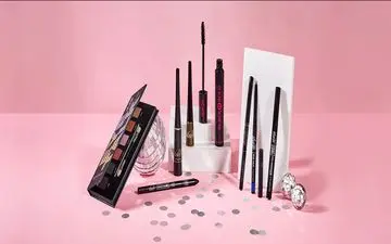  محصولات آرایشی مورد نیاز برای داشتن آرایش چشم زیبا