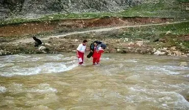 انجام عملیات برای نجات مصدومین روستای تنگه منصور
