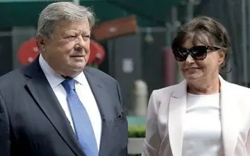  پدر و مادر «ملانیا ترامپ» شهروند آمریکا شدند