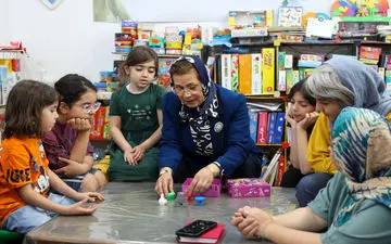 «خانه‌ی کوچک من»؛ بازخوانی زندگی زنی که کلماتش بازی می‌سازند