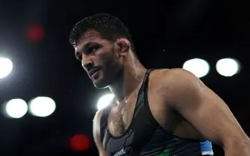 موتور حسن یزدانی به حراج گذاشته شد

