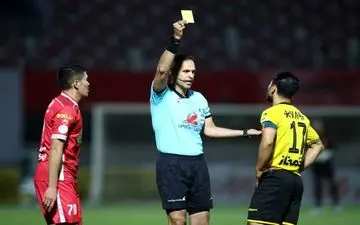 کارشناس داوری عملکرد حیدری را تأیید کرد/ نه پرسپولیس پنالتی طلبکار شد و نه سپاهان 