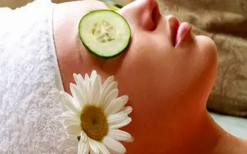 ۸ روش که بدون آرایش، پوست درخشان داشته باشید