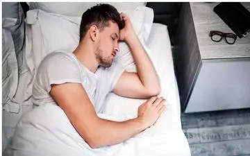 اگر زیاد چرت میزنید شما به مرگ نزدیکتر هستید