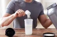زمان‌بندی مصرف پروتئین و تأثیر آن بر عضله‌سازی