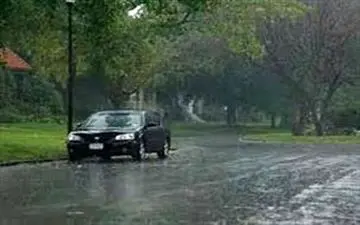  بارش باران در محور های سه استان /مسدودی و محدویت تردد برای هفت محور