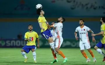 گزارش تصویری از دیدار تیم های صنعت نفت آبادان و مس رفسنجان 