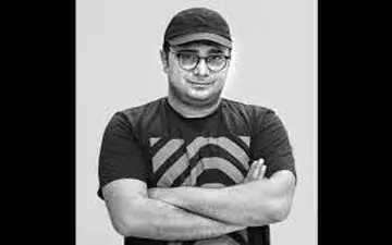 سلفی سپند امیرسلیمانی و مادرش در روز مادر