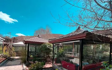 بهترین رستوران فضای باز در لواسان کجاست؟
