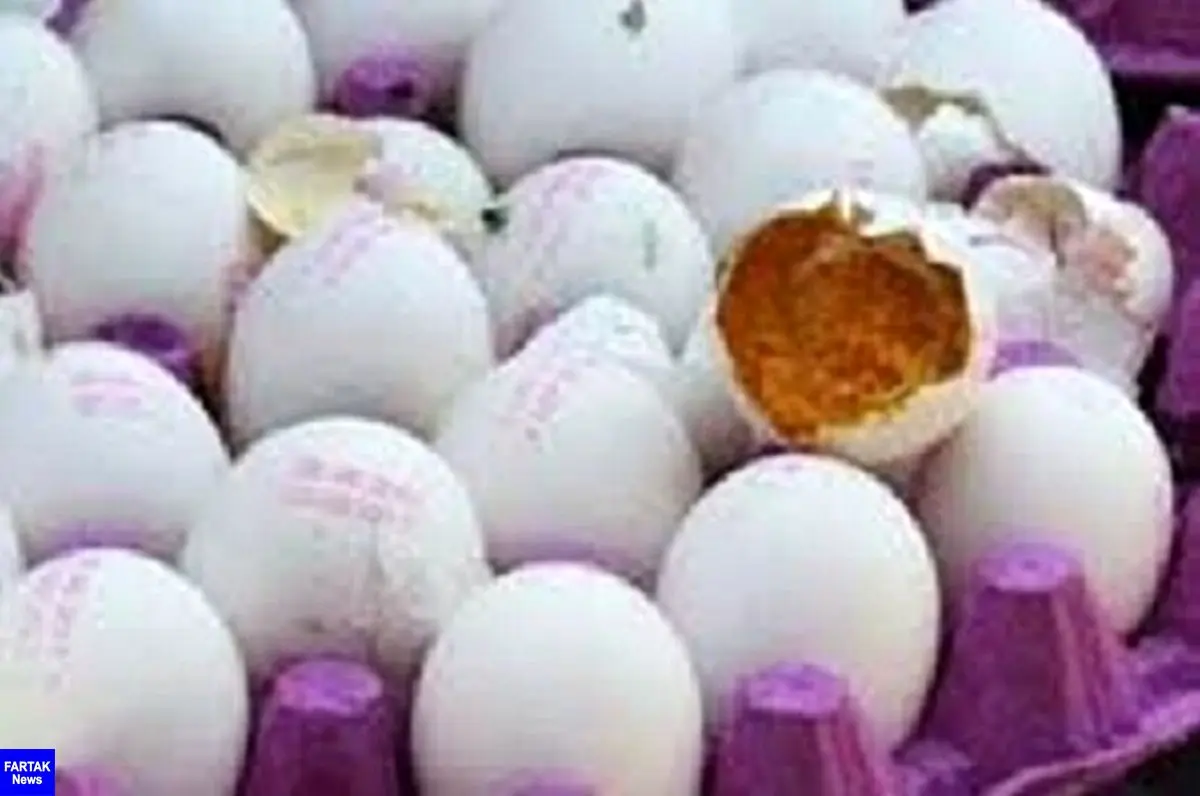 کشف و معدوم سازی ٦هزار تخم مرغ فاسد در یک شیرینی پزی بهارستان