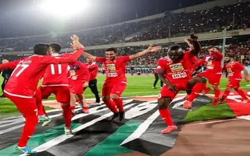 رقص به سبک پرسپولیسی‌ها/عکس