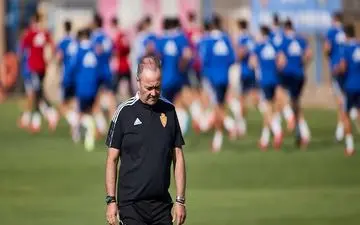 سرمربی خارجی فولاد امشب به ایران می‌آید