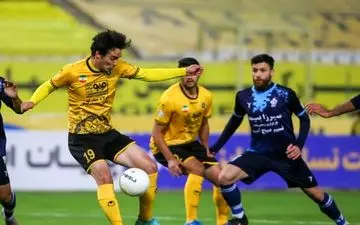 تغییر زمان برگزاری یک بازی لیگ برتری