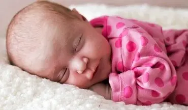 علت خنده نوزاد در خواب چیست ؟ حقایق جالب