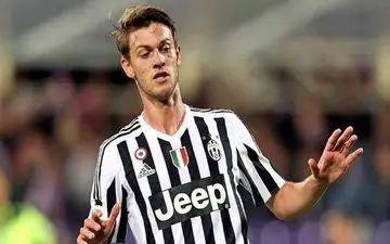 روگانی: آلگری مرا پرورش داد 