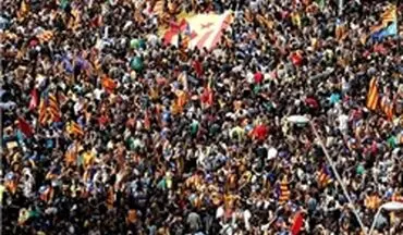 تظاهرات هزاران دانشجو در حمایت از برگزاری همه پرسی استقلال کاتالونیا