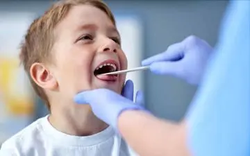 چرا آلرژی فصلی می تواند باعث گلودرد شود؟