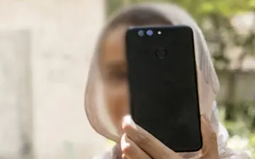 حقیقت ماجرای سلفی جنجالی که برای خانم بازیگر دردسرساز شد! + فیلم 