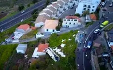 فیلم پهپادها از حادثه مرگ‌بار واژگونی اتوبوس در پرتغال