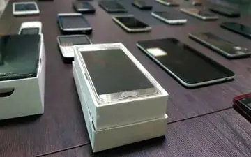 ‍ کشف ۲۲ عدد گوشی تلفن همراه مسروقه در کرمانشاه/انهدام باند سرقت و پلمب ۳ مغازه