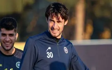 گولسیانی تماشاگر بازی حساس پرسپولیس و سپاهان