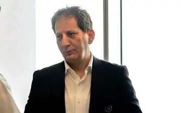 افشاگری جنجالی بابک زنجانی: افزایش قیمت دلار ربطی به مکانیزم ماشه ندارد؛ بانک مرکزی مقصر است!