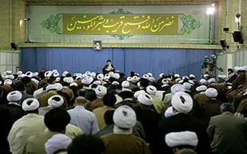 دقایقی از جلسات درس خارج آیت الله خامنه‌ای درباره «غناء»