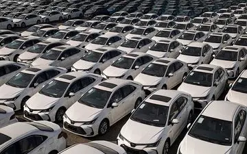 تعرفه واردات خودرو کاهش یافت+ جدول