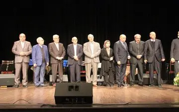 خانه کرمانشاهیان مقیم تهران متحول می‌شود