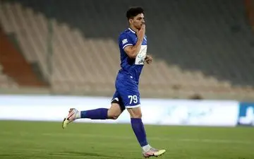 نام هافبک جوان از لیست استقلال خارج می‌شود